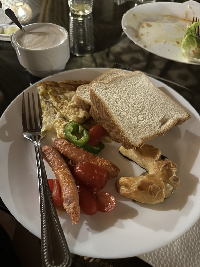 Frukosttallrik från gruppresan i Marocko